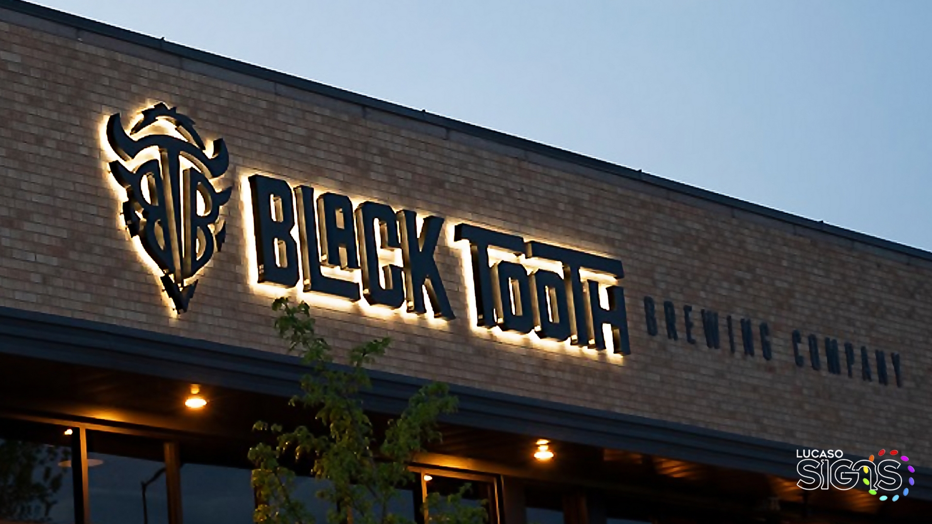 Bar signs channel letters halo outdoor by lucaso signs