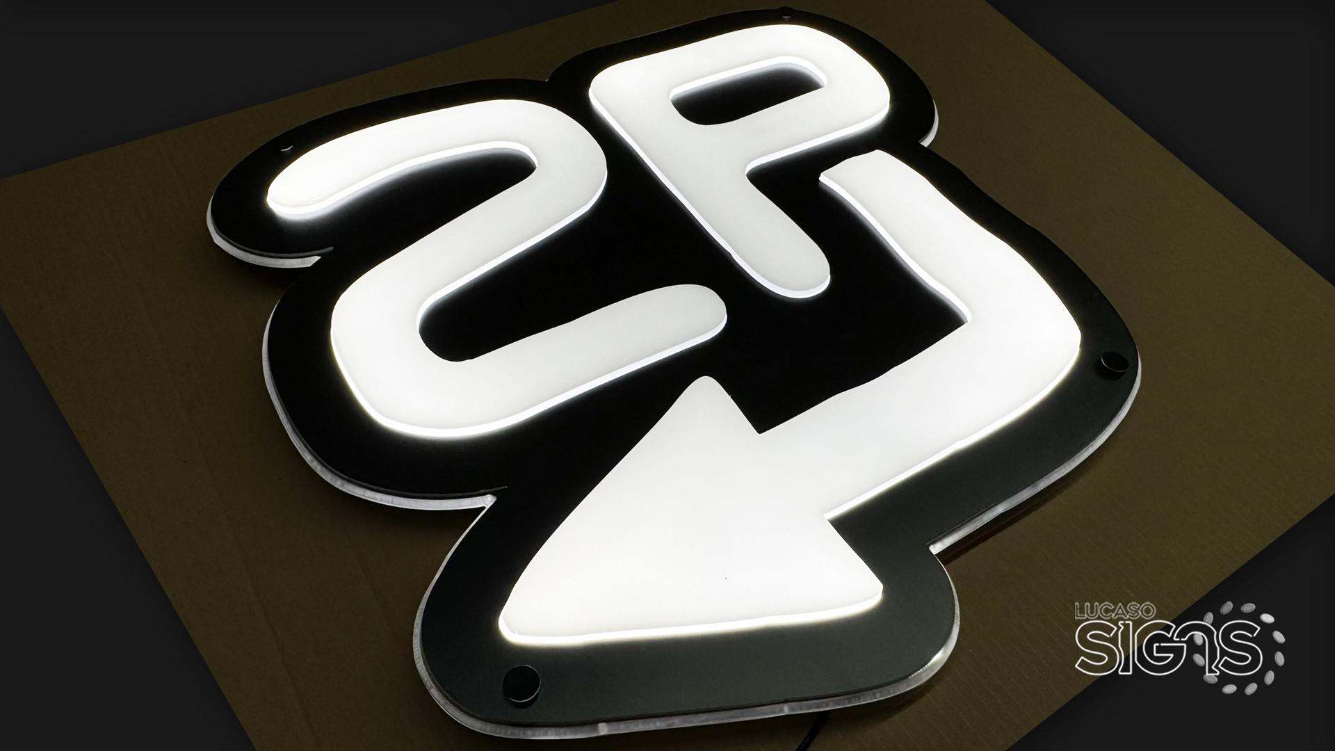 ultra thin light box for bars and taberns by lucaso signs