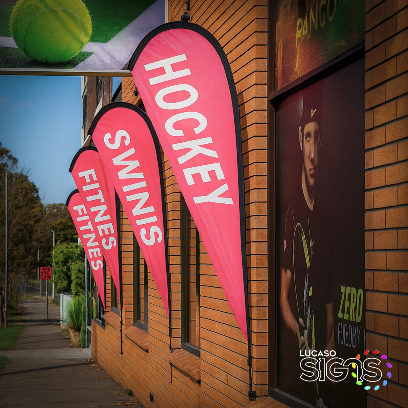 Custom teardrop flags by lucaso signs