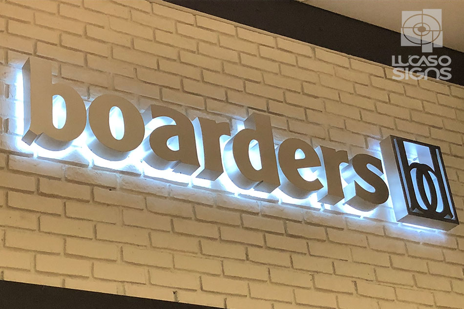 Luminum 3D Block Letters Halo reversed light pin mounted by Lucaso Signs